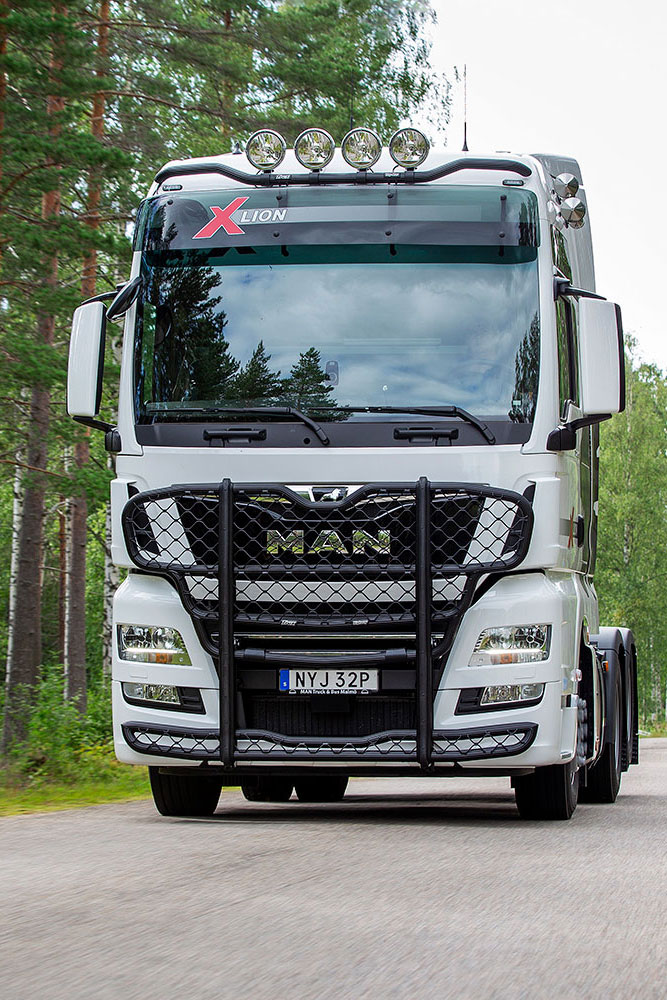 Trux Bullbar Highway for MAN TGX Euro 6