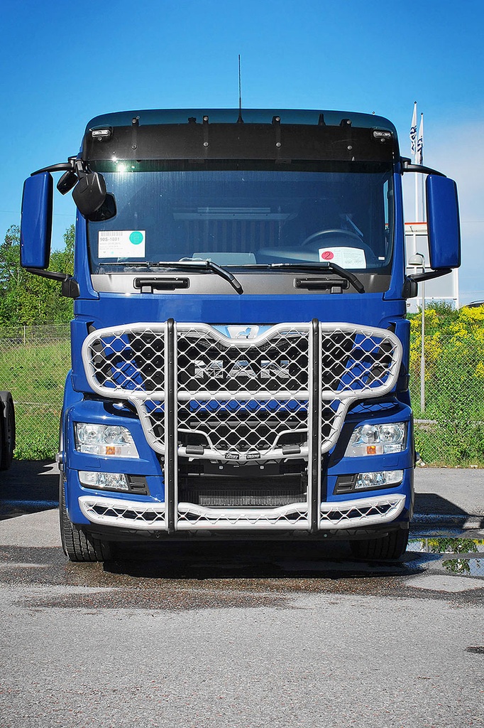 Trux Bullbar Highway for MAN TGS Euro 6