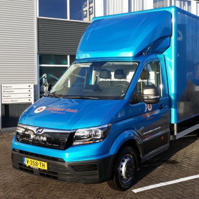 3D Spoiler VW Crafter 2017+ / MAN TGE - VWCR17-95/CW Width 208cm | Height 95cm | 2017+ Candy White