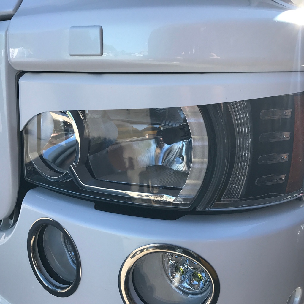 Eyelids for Scania 4/R-Series with Xenon Headlights