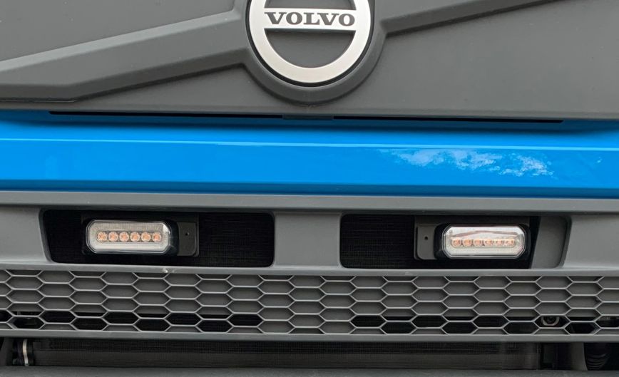 Grille Support for LED Strobe Lights with Position Light for Volvo FM4B & FMX III