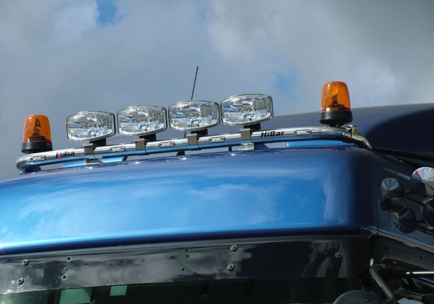 Aluminum HiBar for Mercedes Atego / Axor High Sleeper Cab | Roof Model